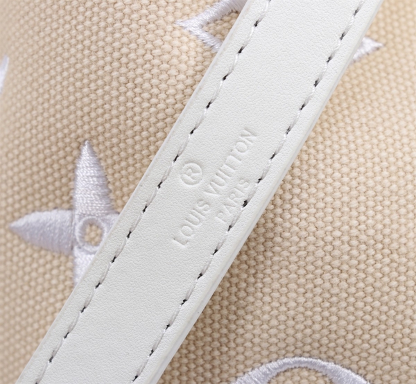 ルイヴィトンバッグ角部分ディテール